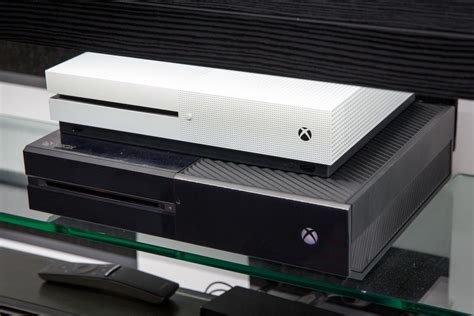 Nueva comparativa del tamaño de Xbox One S con Xbox One