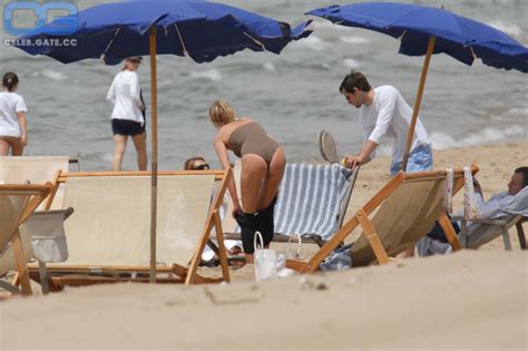 Alessia Marcuzzi Nude Pictures Onlyfans Leaks Playboy Photos Sex Scene Uncensored