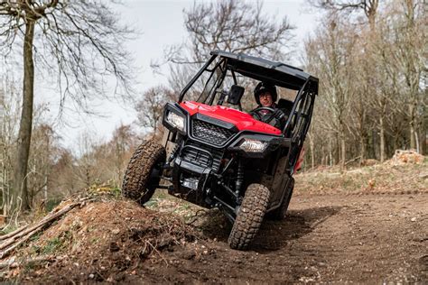 Pioneer 520 UTV | 2 Seater SxS Off-Road Vehicles | Honda UK