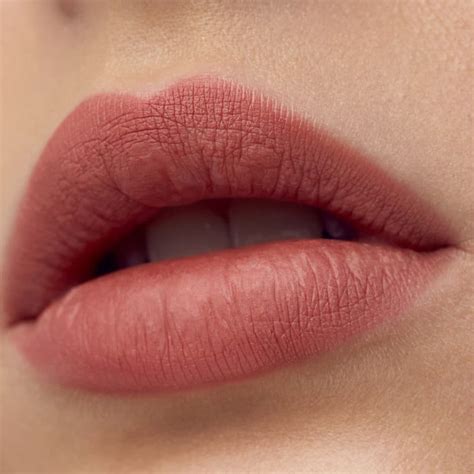 NUDE Lip Set ELIAN RUSSIA