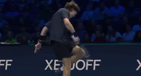 Tennis Atp Finals Exc D Andrey Rublev A Fracass Sa Raquette Sur