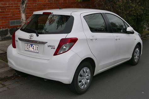 2012 Toyota Yaris L 2dr Hatchback 15l Manual