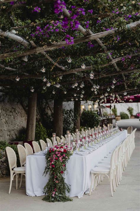 23 Wedding Tablecloth Ideas to Elevate Your Reception