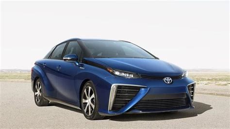 Toyota Lanzará En Diciembre Su Primer Auto De Hidrógeno Univision