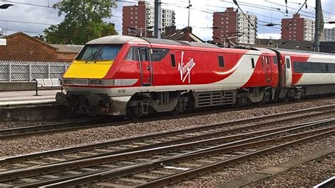 Virgin Trains East Coast Class 91 91118 Working The 1g05 1 Flickr