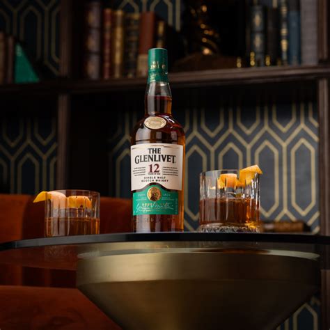 fun cocktails    friends  glenlivet