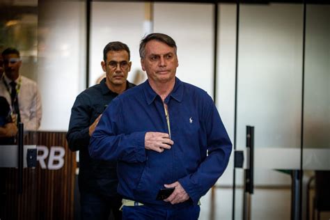 Bolsonaro vai pedir autorização do STF para viajar a Israel