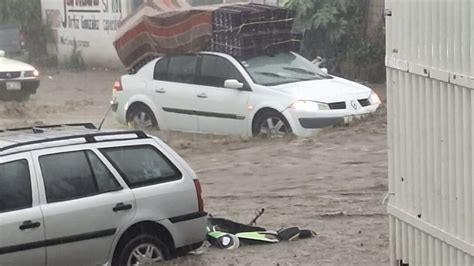 Fuertes Lluvias Causan Inundaciones En Municipios De México