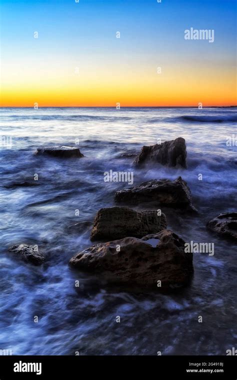 Sandstone Rocks On The Pacific Ocean Coast Of Sydney Newport Northern