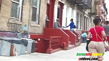 Light Skinned Mature Beige Booty Walking XVIDEOS