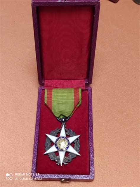 Medaille Chevalier Du Merite Agricole En Ecrin France Eur