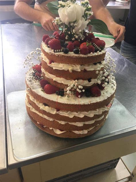 Svadobn Torty Naked Nah Cukr Re Mi K Tren N
