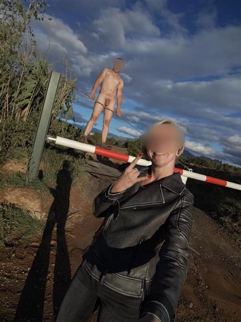 Walking Fun Nudes Cfnm NUDE PICS ORG