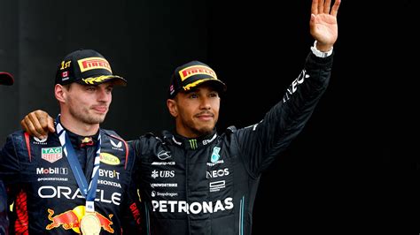 Le Pilote De Formule 1 Lewis Hamilton Sur Max Verstappen C Est L