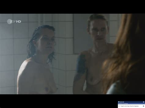 Unknown Nude Pics Page 1