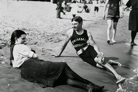 30 Interesting Vintage Photos Of Swimwear Styles From The Victorian Era ~ Vintage Everyday