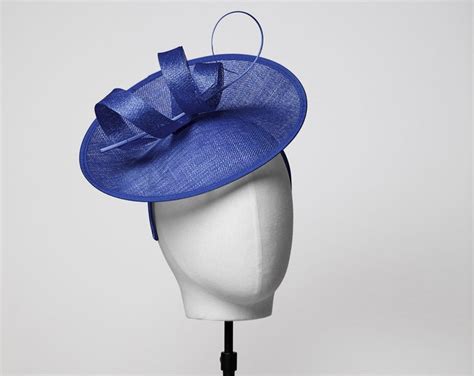 Jenny Loop Chapeau Moderne Bibis Races Mariage Moyenne Soucoupe Rose