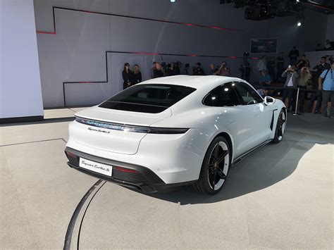 5 Choses à Savoir Sur La Porsche Taycan 2020 Luxury Car Magazine