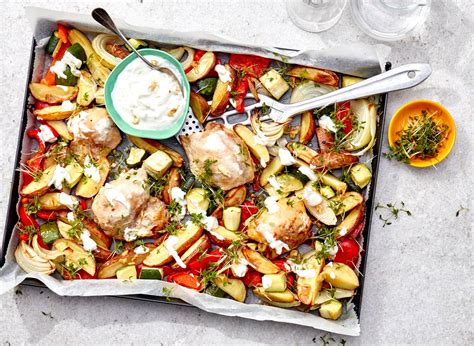 Traybake Van Kip Krieltjes Courgette En Paprika Recept Allerhande