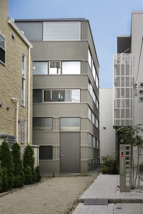 Mount Fuji Architects Studio, Koji Fujii/Nacasa and Partners Inc. · Log ...