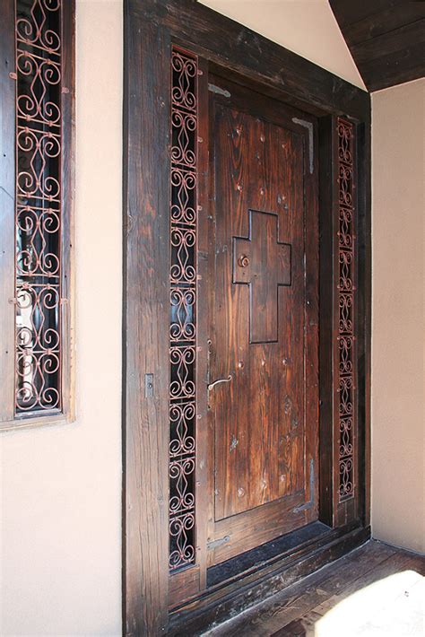 Entry With Cross Shaped Peep La Puerta Originals Entry With