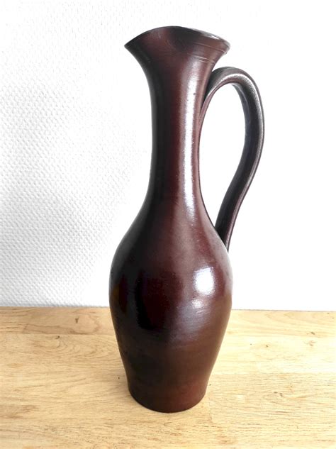 Grand Pichet En Poterie Marron Terrecuite