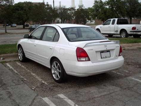 2001 Hyundai Elantra - Information and photos - MOMENTcar