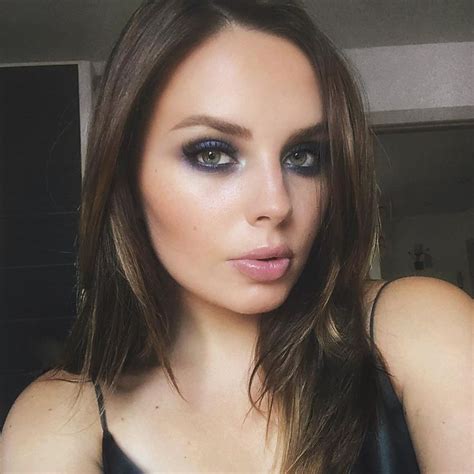 Alina P. on Instagram: “Настроение «смоки делать ещё не разучилась» 🖤 ...