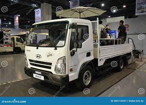 Hyundai Hd45 Gt Flatbed Truck At Philippine Commercial Vehicle Show In