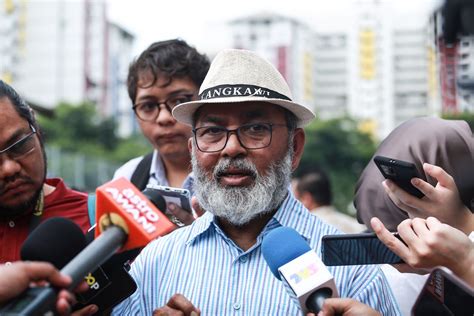 ahli parlimen pembangkang dijangka sokong anwar bulan depan kosmo