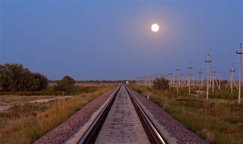 Kazakhstan Railways Intend to Use LNG – Caspian Barrel