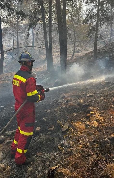 Hasič Richard ako prvý vystúpil proti ministerstvu Rukavice prilby a