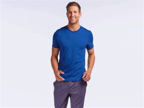 Rhone Brand Review 2022: Our Go-to Men's Athleisure Brand