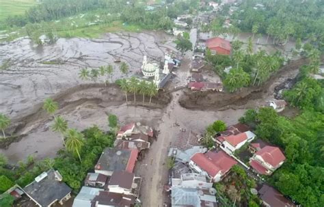 Update Korban Banjir Bandang Agam Dan Tanahdatar Orang Pencarian