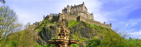 Car Hire Edinburgh Airport (EDI) | Hertz Hire a Car