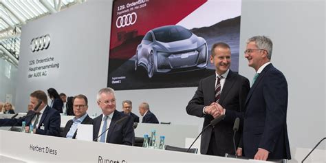 Audi reveals plan to sell '800,000 electrified cars in 2025' - 'most of ...