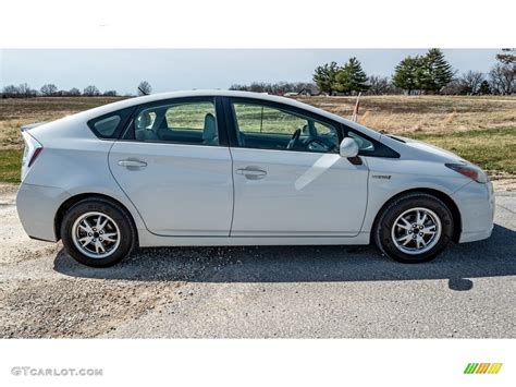 2010 Toyota Prius Hybrid Iv Exterior Photos