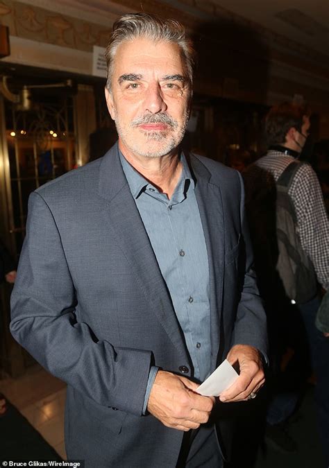 Chris Noth Insists He S Still Close With Sex And The City Co Stars