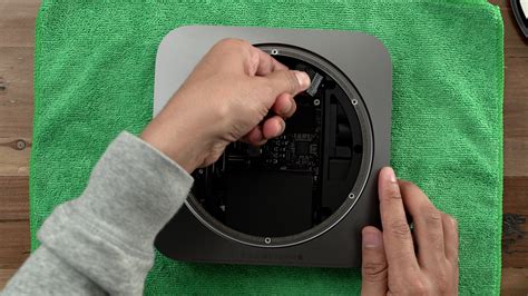 How to upgrade Mac mini (2018) RAM and save money [Video] - 9to5Mac