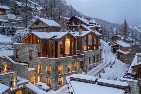 Toile Du Nord East Wing Ski Val D Isere France Ultimate Luxury Chalets