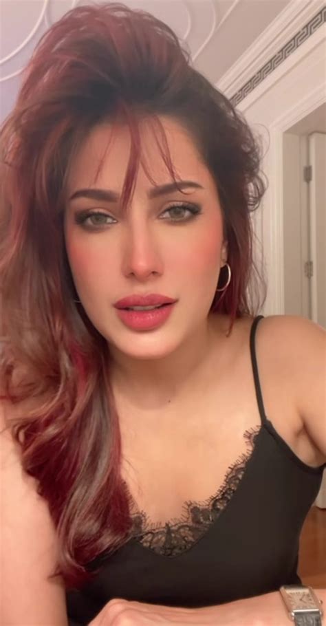 Mehwish Hayat Walks Into The Magical Realm With Style Video Lens