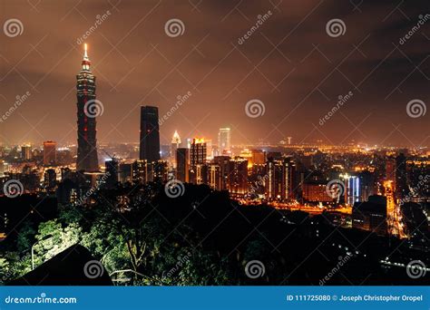 Taipei Taiwan Cityscape from Elephant Mountain Stock Photo - Image of ...