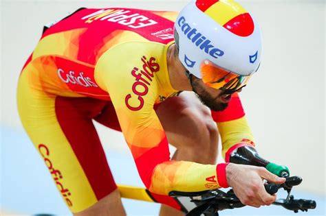 La Selección Española De Ciclismo Paralímpico En Pista Concentrada