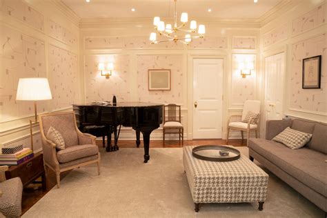 And Just Like That Shop The Interiors Of The Sex And The City Revival Architectural Digest