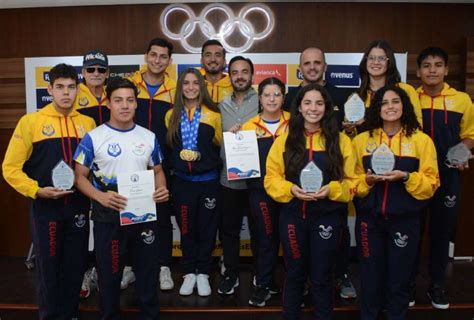 Medallas y récords para Ecuador en los mundiales de apnea y natación