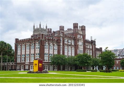 18 Holy Names University Campus Images, Stock Photos & Vectors | Shutterstock