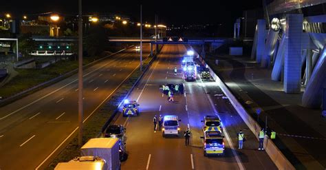 Zwei Menschen Sterben Bei Unfall Auf A3