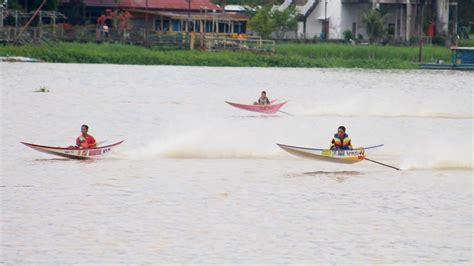 Semifinal Kelas 230 PK Race Pertama Lomba Balap Perahu Ketinting HUT