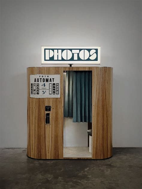 FOTOAUTOMAT Restore And Maintain Vintage Photobooth