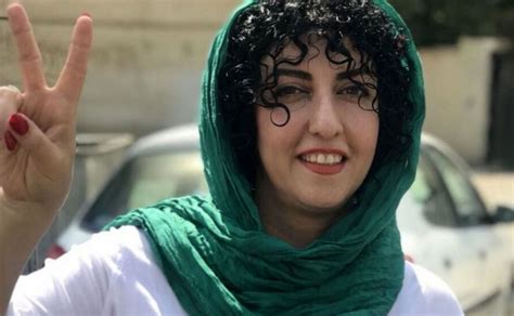 La Activista Iraní Encarcelada Narges Mohammadi Ganó El Nobel De La Paz